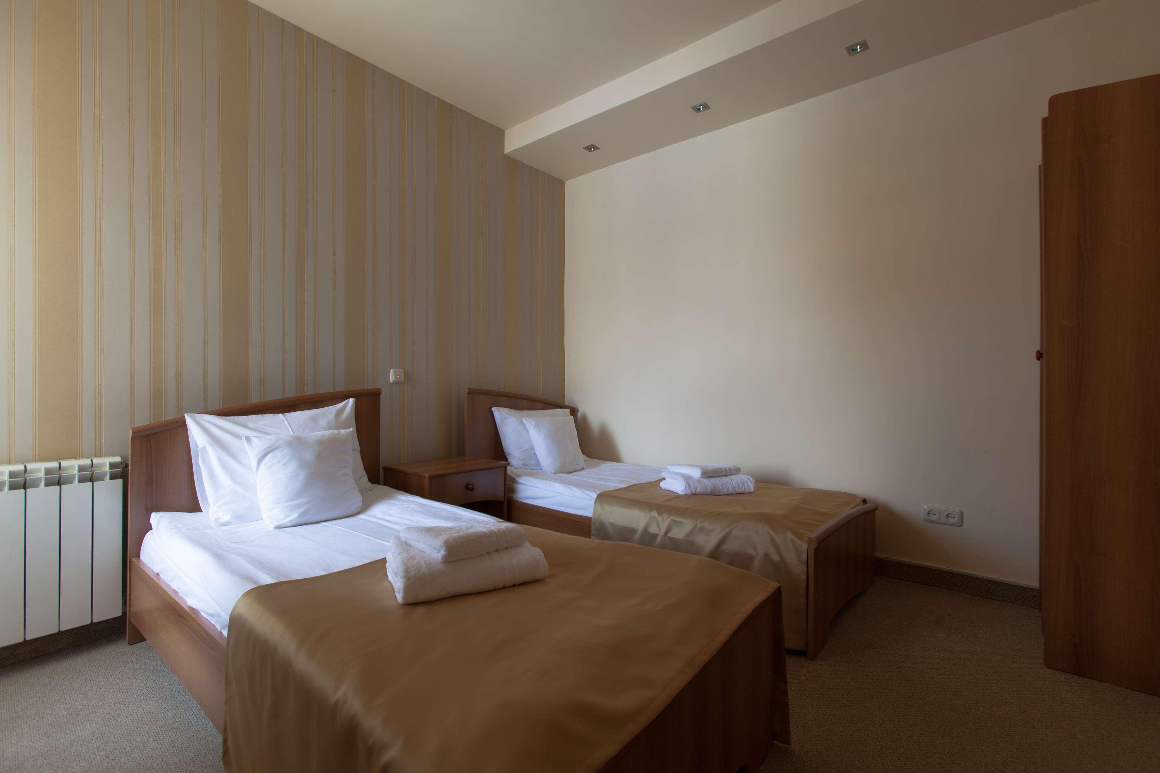 Best Western Bohemian Resort Sevan Buitenkant foto