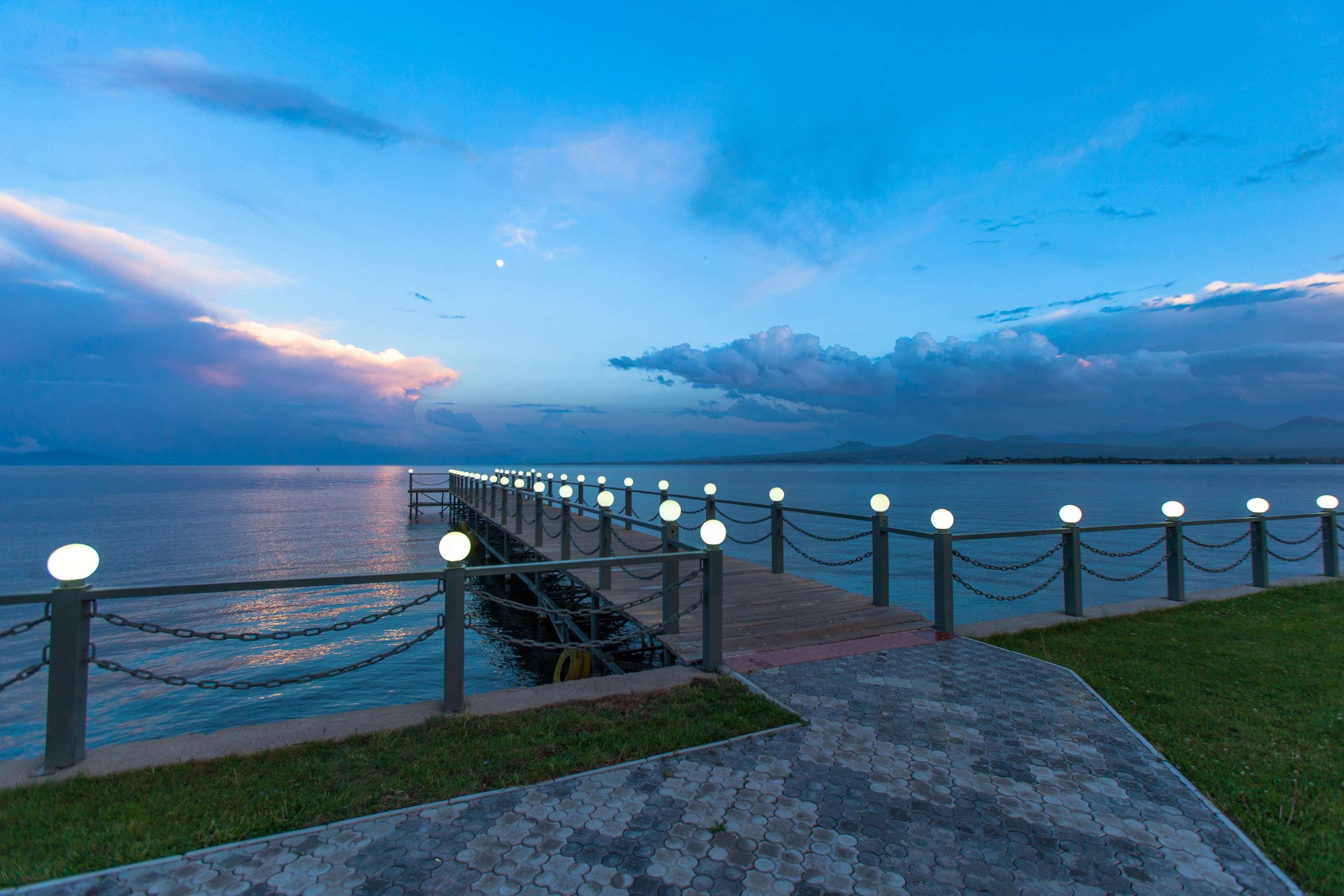 Best Western Bohemian Resort Sevan Buitenkant foto